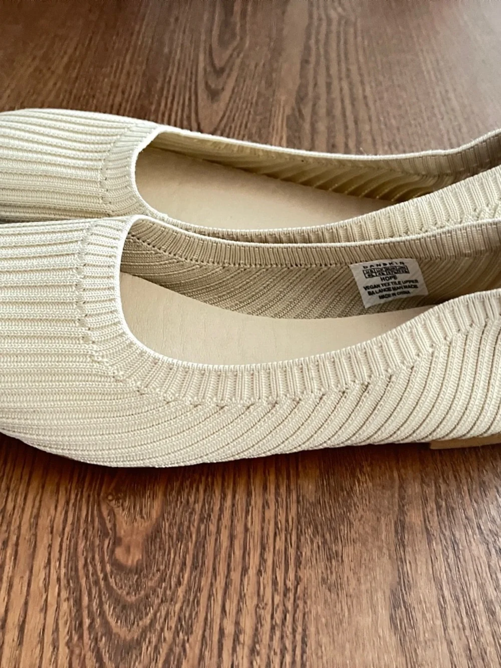 DASKIN Women's Cream Knit Slip-On Ballet Flats